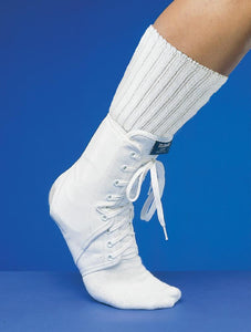 MCDAVID ANKLE GUARD W/OPTIONAL INSERTS WHITE