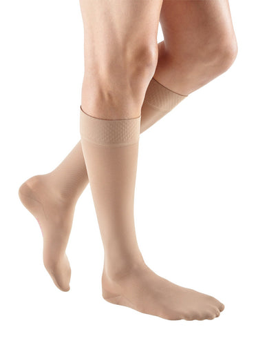 mediven plus, 20-30 mmHg, Calf High w/ Silicone Topband, Closed Toe