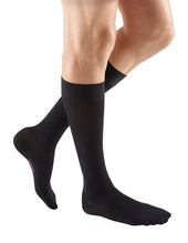 mediven plus, 20-30 mmHg, Calf High w/ Silicone Topband, Closed Toe